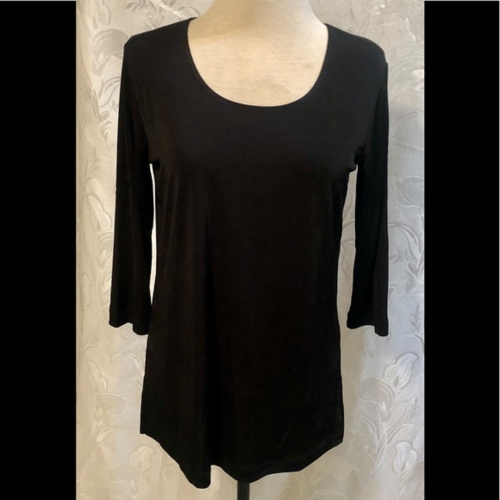 Carolyn Strouss Black Scoop Neck Long Sleeve Shirt